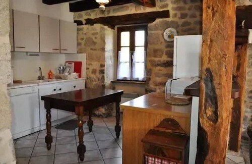 Marcillac-la-Croisille Villa | Gîte de France in Marcillac la Croisille 3 ears - Gîte de France 8 people
