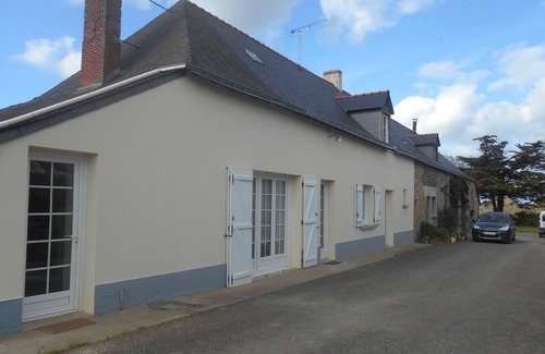 Saint-Augustin-des-Bois House | Gîte de la Haye in Saint Augustin des Bois, 20 km from Angers