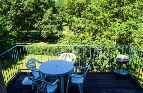 Champagnac-la-Noaille Apartment | Gîte de France à Champagnac-la-Noaille 3 épis - Gîte de France 4 personnes MAE-9044