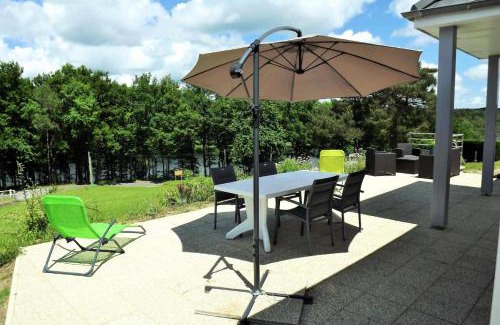 Servieres-le-Chateau Apartment | Gîte de France L'oustal du lac 3 épis - Gîte de France 4 personnes MAE-8964