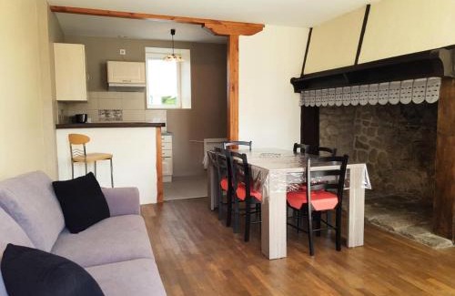 Alleyrat Apartment | Gîte de France à Alleyrat 3 épis - Gîte de France 4 personnes MAE-9324