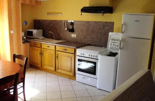 Gimel-les-Cascades Apartment | Gîte de France à Gimel-les-Cascades 3 épis - Gîte de France 4 personnes MAE-0014