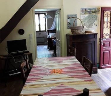Sioniac Apartment | Gîte de France à Sioniac 2 épis - Gîte de France 5 personnes MAE-9744