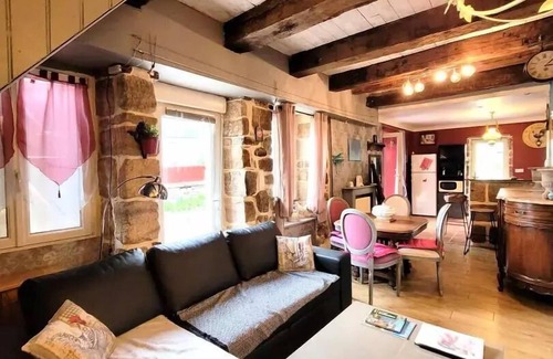 Turenne Villa | Gîte de France Chirac du Midi Corrèzien 3 ears - Gîte de France 6 people