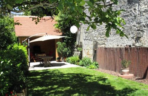 Curemonte Apartment | Gîte de France Gîte de la barbacane 3 épis - Gîte de France 5 personnes MAE-8884