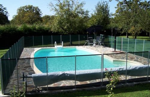 Astaillac Apartment | Gîte de France Gîte de la plaine 3 épis - Gîte de France 6 personnes MAE-0334