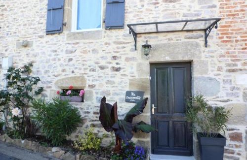 Aubazine Apartment | Gîte de France La maisonnette 3 épis - Gîte de France 4 personnes MAE-6604