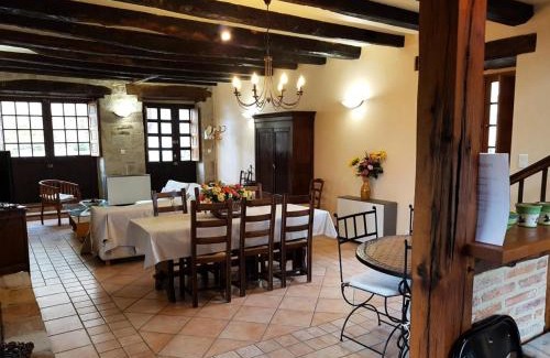 Curemonte Apartment | Gîte de France La maison de la halle 3 épis - Gîte de France 6 personnes MAE-0034