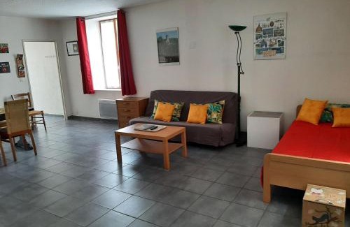 Fougerolles House | Gîte de Kerezenn