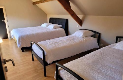 Mons House | Gîte de L'obourg-joie
