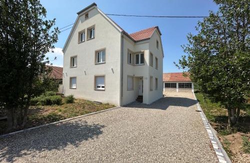 Innenheim Apartment | Gîte de la Chapelle-le houx