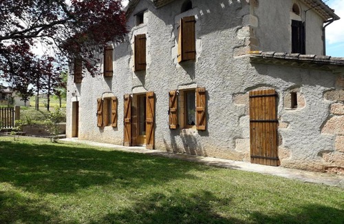 Sainte-Cecile-du-Cayrou House | Gîte de Magui