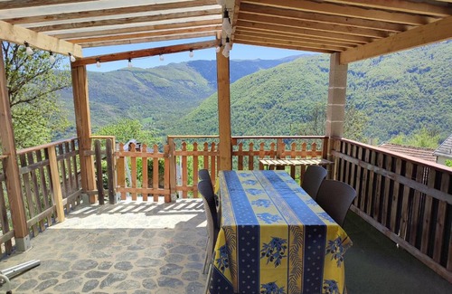 Lapege Ski Chalet | Gîte de montagne