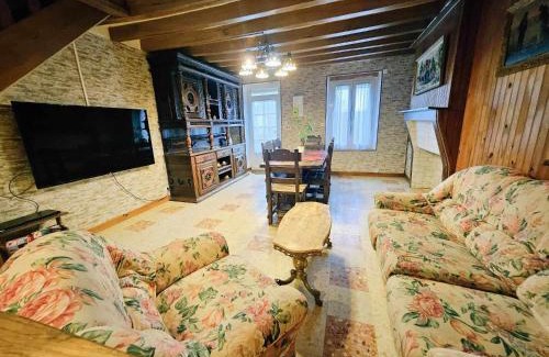Breteau House | Gîte de Montapeine