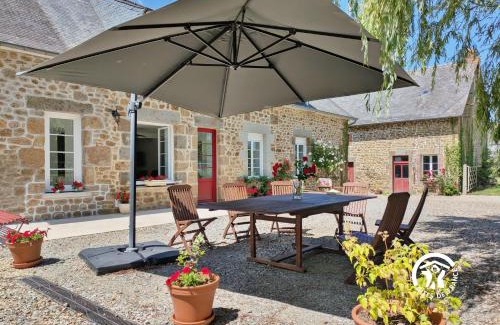 Ambrieres-les-Vallees House | Gîte de Villefeu, 8 personnes