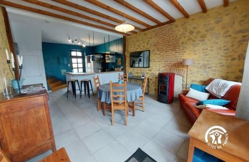 Port-Brillet House | Gîte des Douches