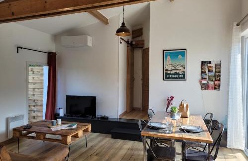 Bassillac and Auberoche House | Gîte des lavandières