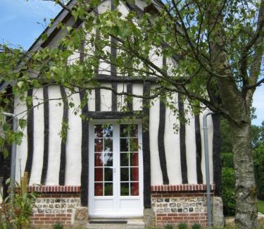 Brunville House | Gîte des Pins Penchés