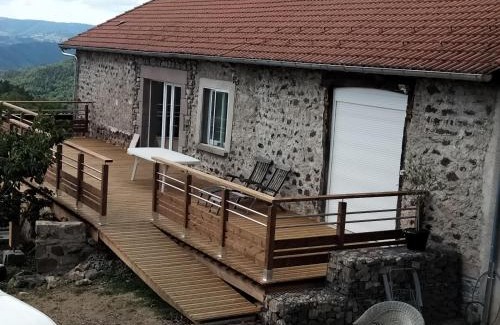 Vorey House | Gîte du Bachat