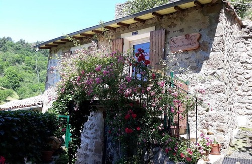 Lamastre House | Gîte du Château de Retourtour