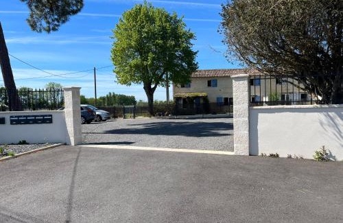 Montagne House | Gîte du Ferrand au coeur des vignes