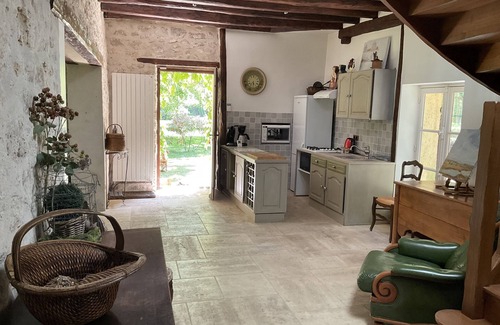 Dordives House | Gîte du Moulin du Mez, Idéal Pour les Amoureux de la Nature
