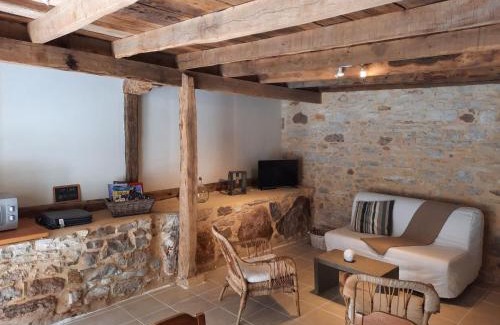 Saint-Cirq-Souillaguet House | Gîte du Petit Olivier - 2 à 4 pers -1 chb