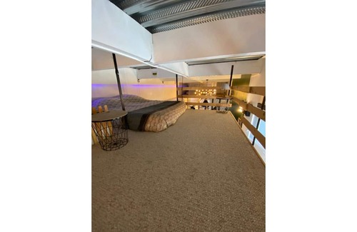 Toucy Apartment | Gîte du Silo Loft atypical spa & indoor pool