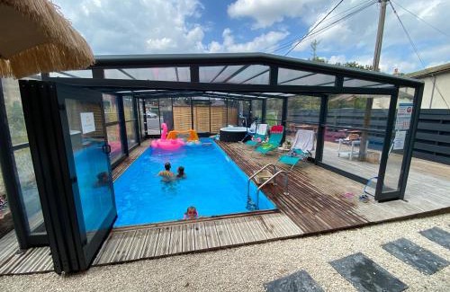 Toucy Apartment | Gîte du Silo Loft atypique ,Tournesol , spa&piscine couverte
