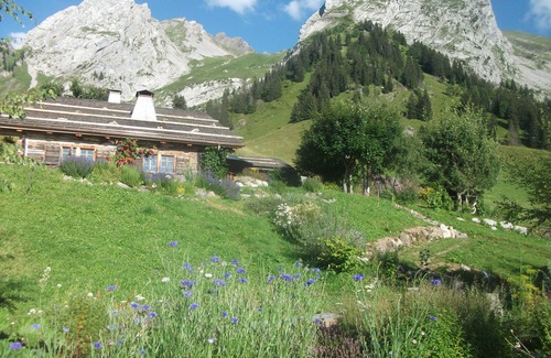 La Clusaz Ski Chalet | Gîte du Vieux Madrier in La Clusaz, 15-person chalet with breathtaking views in a quiet location.