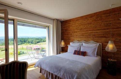 Champoly House | Gîte en bois avec piscine naturelle, 3 chambres avec terrasses privatives - FR-1-496-258