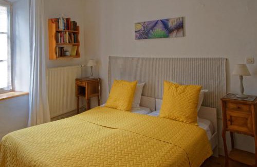 Montolieu House | Gîte entre 2 rives