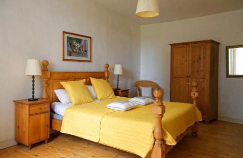 Montolieu House | Gîte entre 2 rives