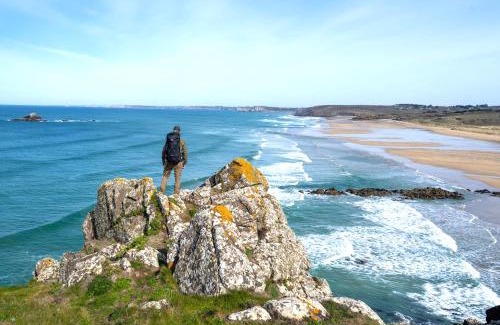 Plouguiel House | Gîte entre Paimpol Bréhat et Perros Guirec Côte de Granit Rose Vue terre mer