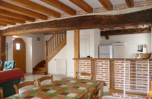 Cour-Cheverny House | Gîte familial au cœur des Châteaux de la Loire avec jardin clos, barbecue et Wi-Fi inclus - FR-1-491-407