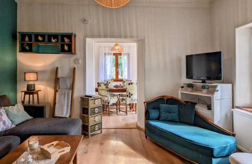 Hericourt House | Gîte familial avec jardin et parking à Héricourt, proche de Belfort - FR-1-583-497