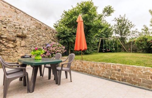 Rouans House | Gîte familial avec jardin clos, à 25 km de Nantes, WiFi, vélos et jeux pour enfants. - FR-1-306-953