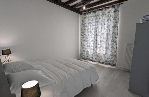 Bellon House | Gîte familial avec piscine couverte, jardin privé, proche d'Aubeterre-sur-Dronne - FR-1-653-239