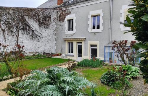 Scoury House | Gîte familial en Berry avec jardin privé et vélos, proche gare - FR-1-591-625
