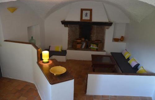 Saint-Julien-de-la-Nef House | Gîte Figaret