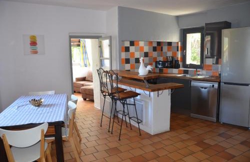 Saint-Julien-de-la-Nef House | Gîte Figaret