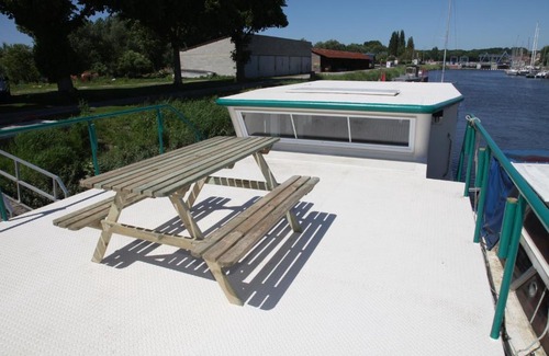Saint-Valery-sur-Somme Boat Rental | Gîte Fluvial de La Baie de Somme Le Lihoury