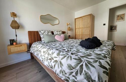 Colmar Centre Ville Apartment | Gîte Forestier - T2 Cosy avec Terrasse & Parking privatif -Centre ville