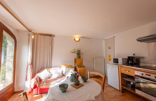 Saint-Pierre-des-Tripiers House | Gîte Pratlong - SAINT PIERRE DES TRIPIERS