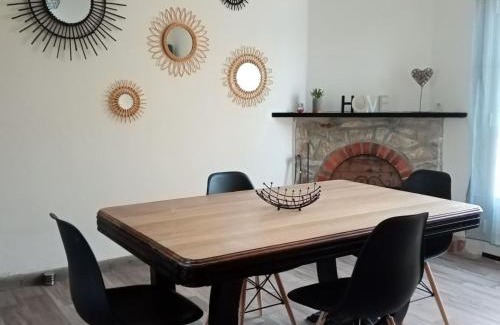 Vieilles-Maisons-sur-Joudry House | Gîte familial au calme avec jardin clos, près d'Orléans - FR-1-590-532
