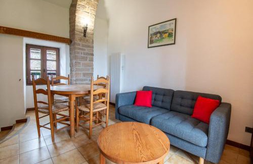 Saint-Pierre-des-Tripiers House | Gîte Gîte La Fontaine 2/3 personnes