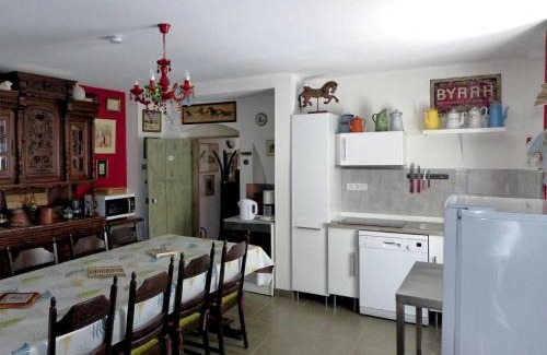 Mersuay House | Gîte historique spacieux pour 12 pers, proche nature - FR-1-583-384
