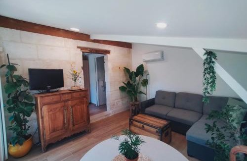 Galgon House | Gîte Jardin Du Chay