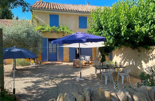 Suze-la-Rousse House | Gîte Jujubier