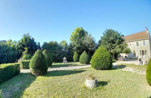 Clairvaux-les-Lacs Villa | Gîte Jura Lac Emeraude